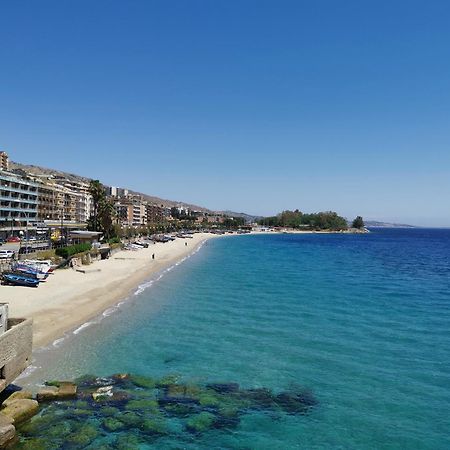 Blu Mediterraneo B&B Messina Exteriör bild